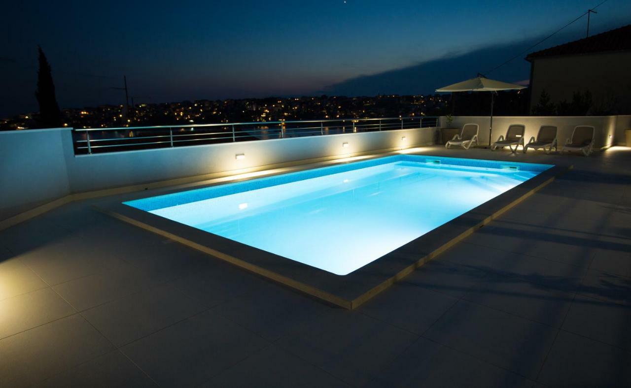 Charming Modern House With The New Swimming Pool - Apartment Maya 1 トロギール エクステリア 写真